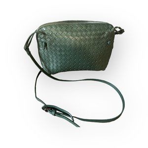 Rare green Bottega Veneta Intrecciatio Leather Nodini Crossbody Bag